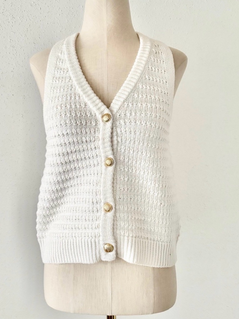 AIMEE SONG- Song of Style Cotton Sweater Vest Gold Buttons sz XL White